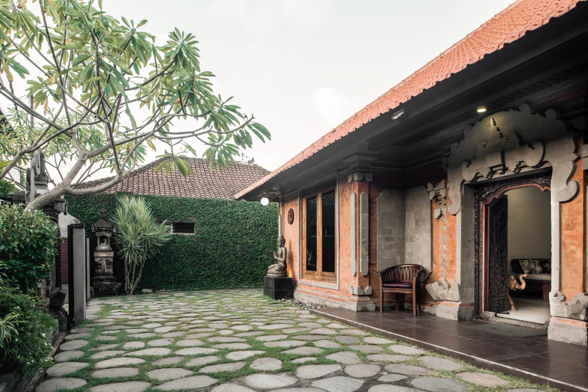 Villa Segara House - Kuta
